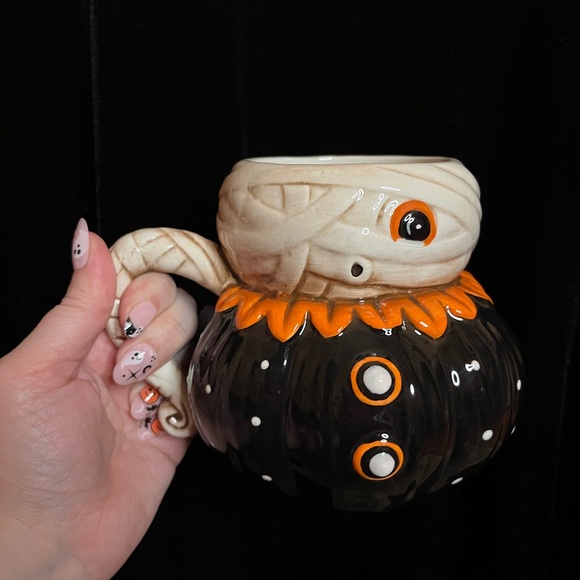 johanna parker Other - Johanna Parker NEW Spooky Mummy Pumpkin Mug - Cream and Orange